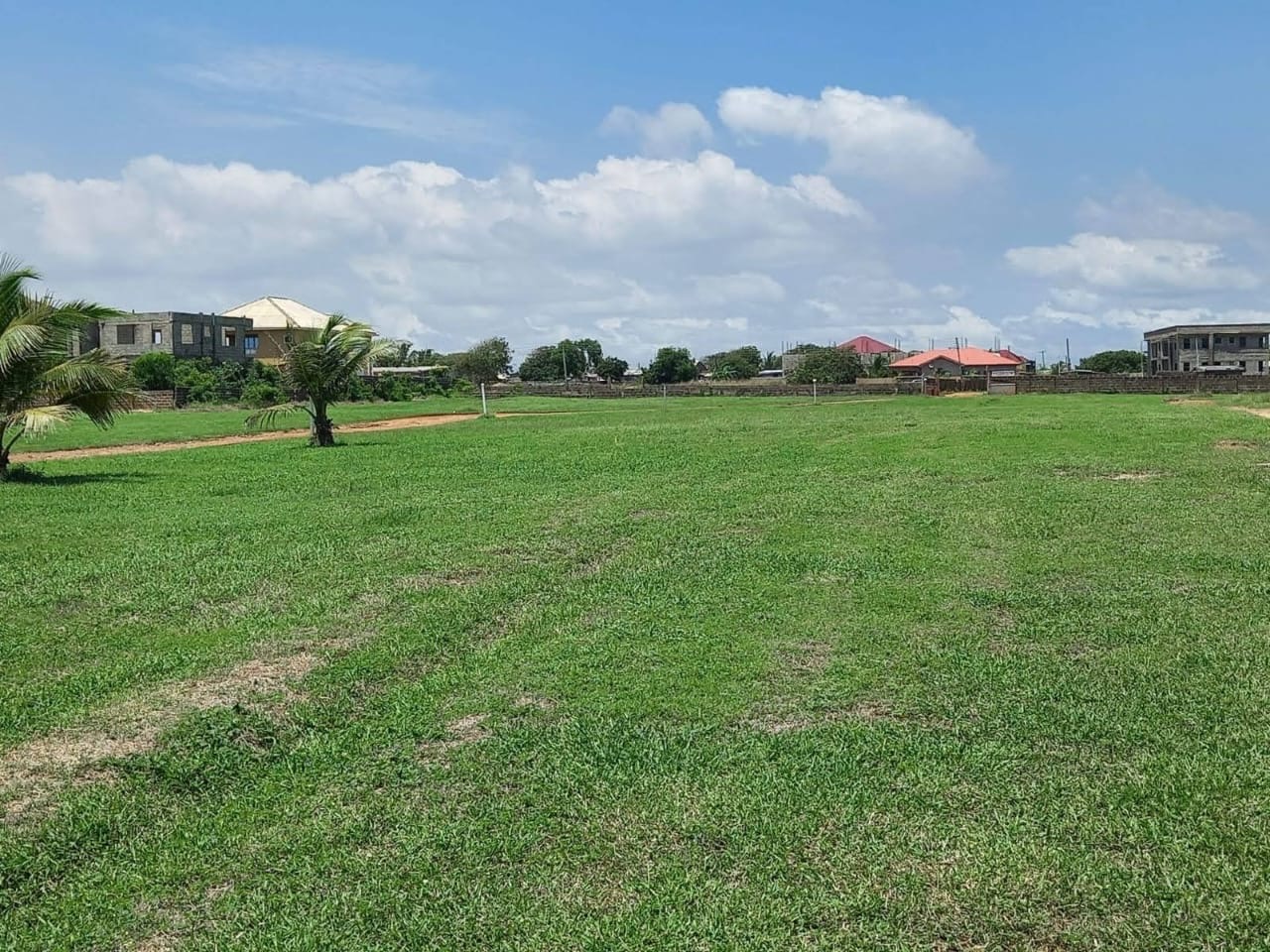 Beach Hotel Land